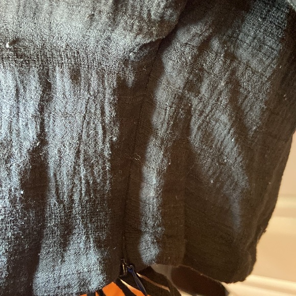 Lined Black Crop Top - Picture 3 of 4